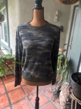 Lucky Brand Lightweight Green Camouflage Crew Sweatshirt Soft Women's Medium